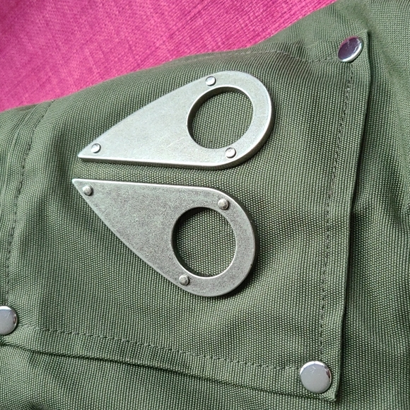 Authentic Moose Knuckles Beaver Bomber short jacket XS military green - Picture 11 of 16